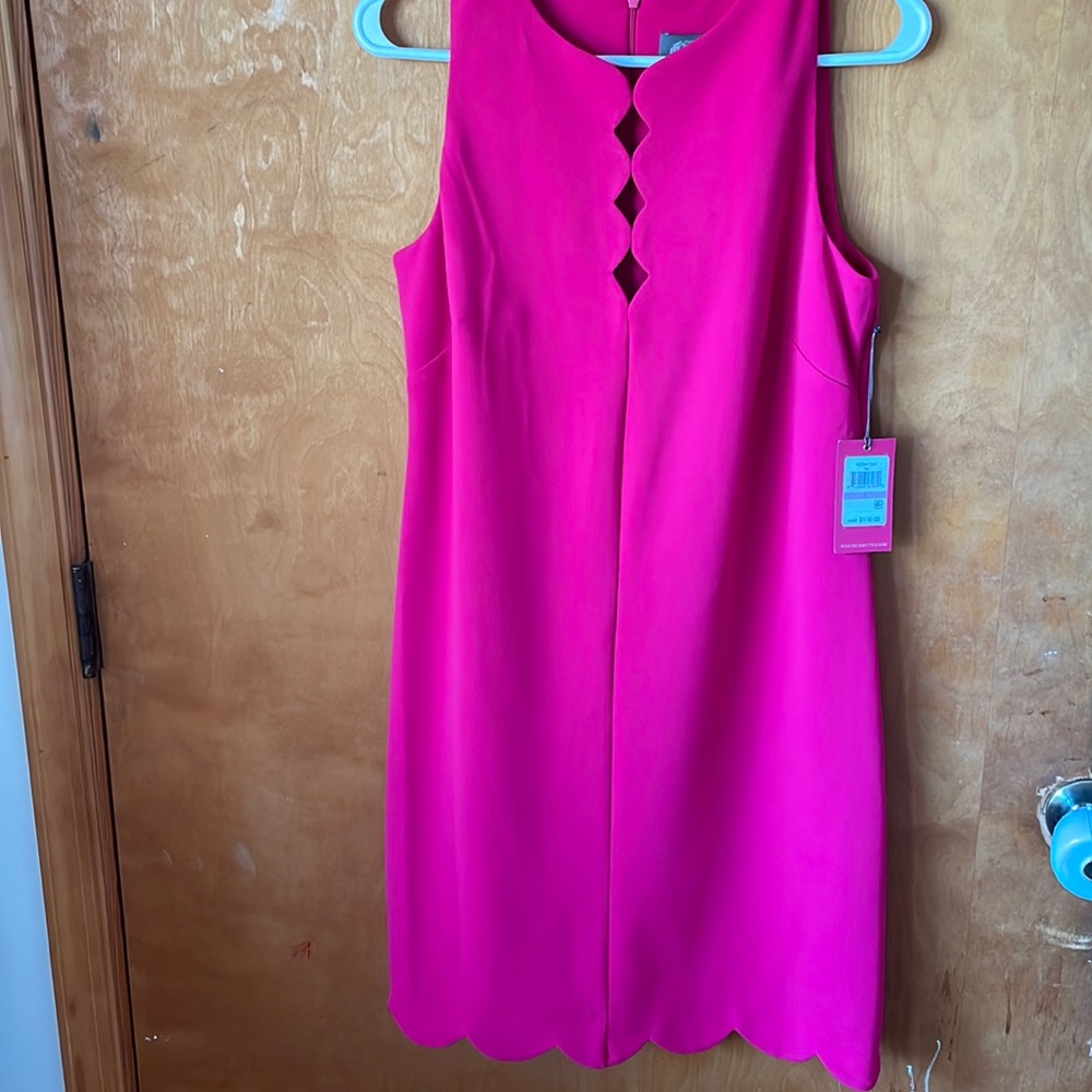 Size 6 pink Vince Camuto dress